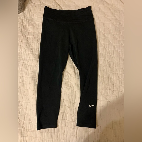 Nike Dri Fit Cropped Legging - Picture 3 of 5